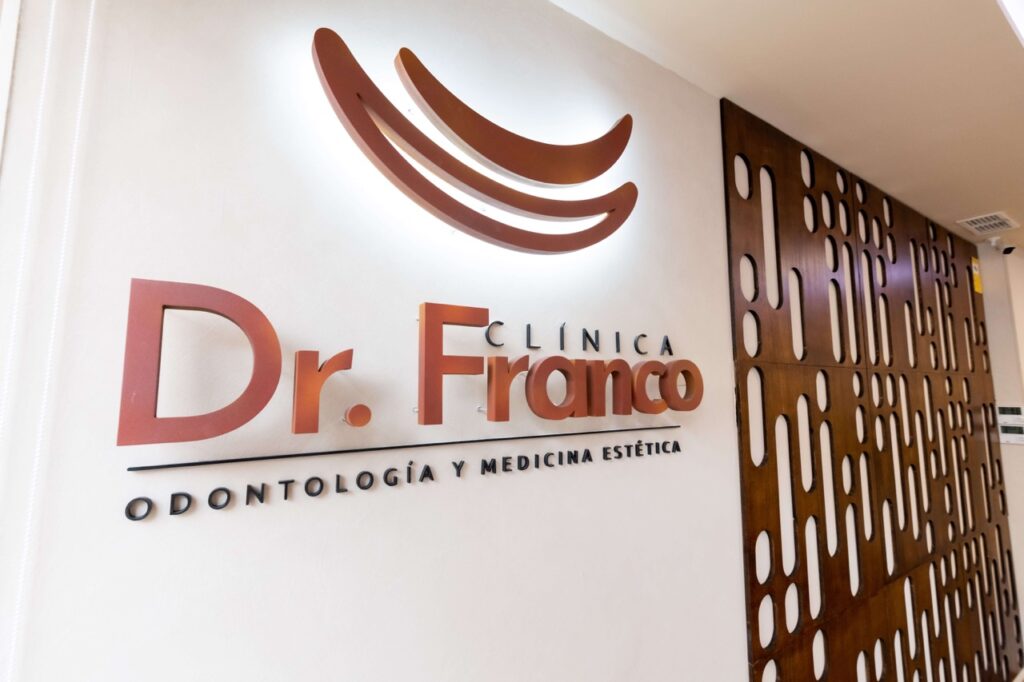 dentista-tetuán-cartel-cerca